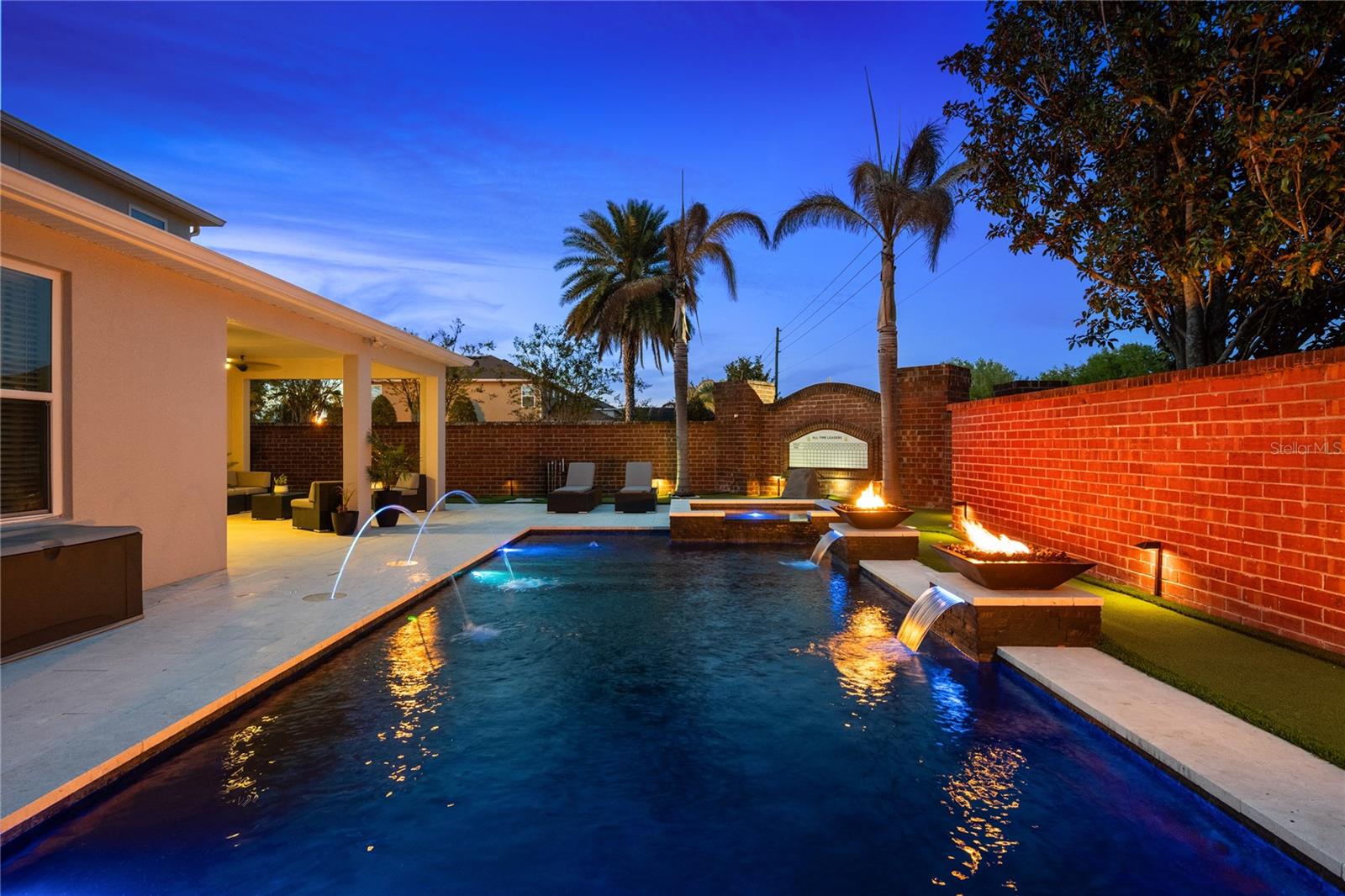 Image 53 of 57 For 1001 Vinsetta Circle