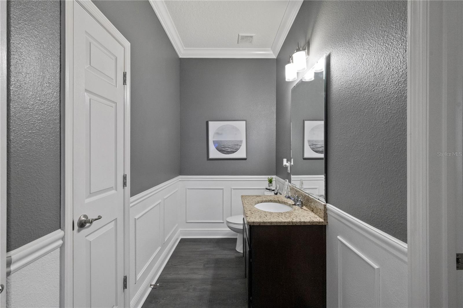 Image 7 of 57 For 1001 Vinsetta Circle