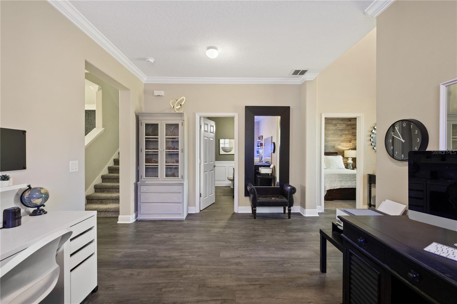 Image 9 of 57 For 1001 Vinsetta Circle