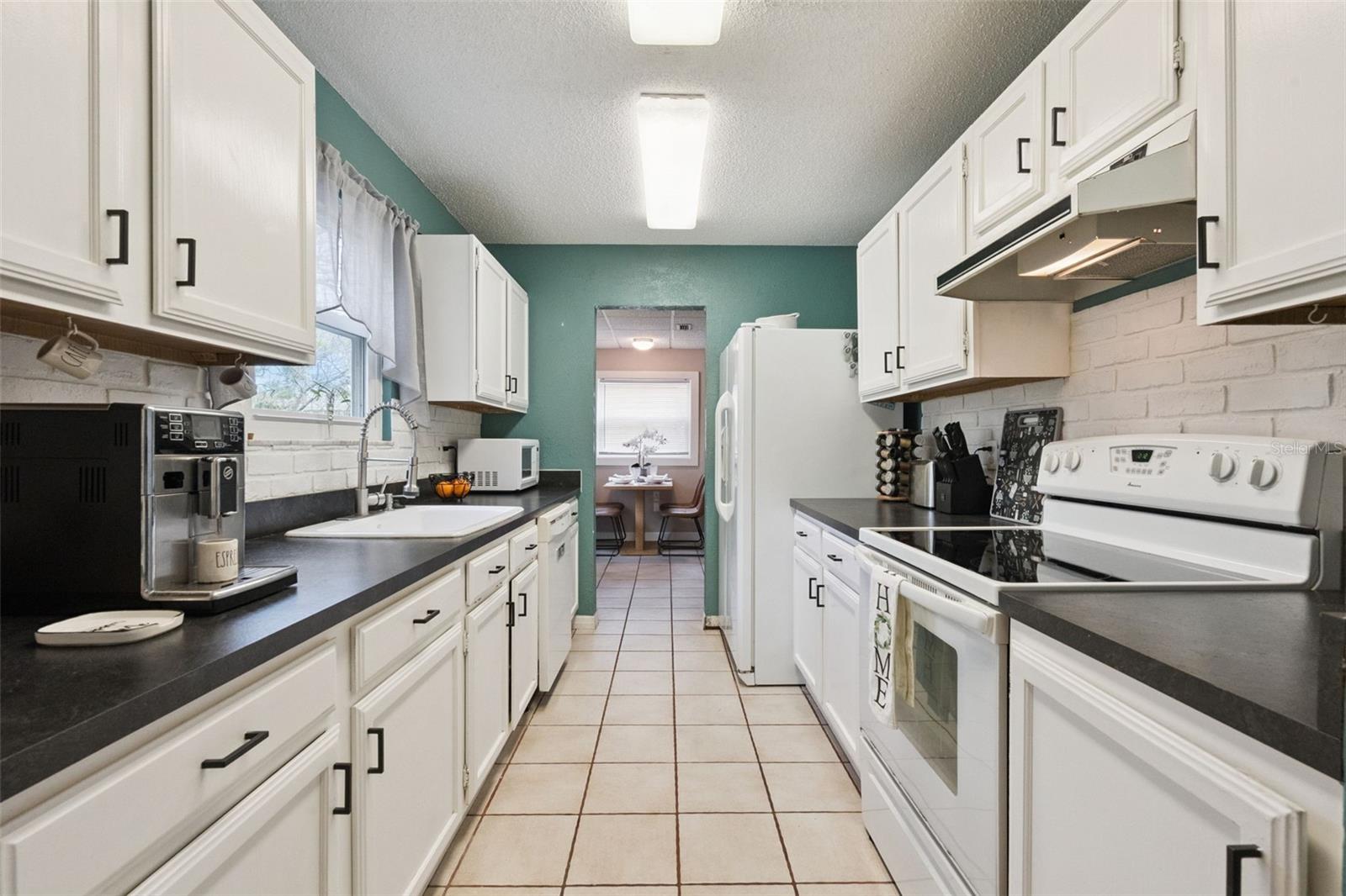 Image 13 of 45 For 7796 Fernbrook Way