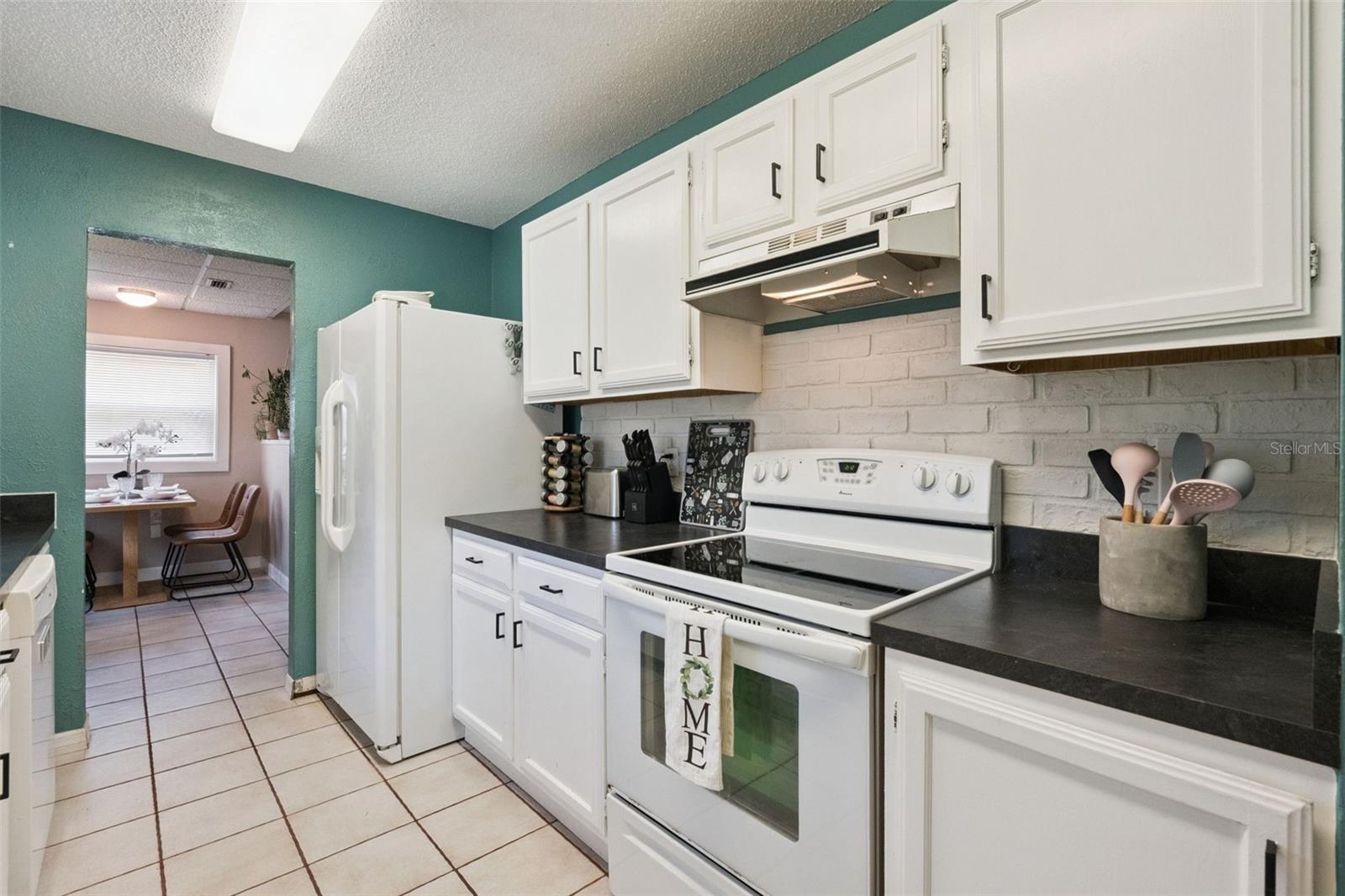 Image 14 of 45 For 7796 Fernbrook Way