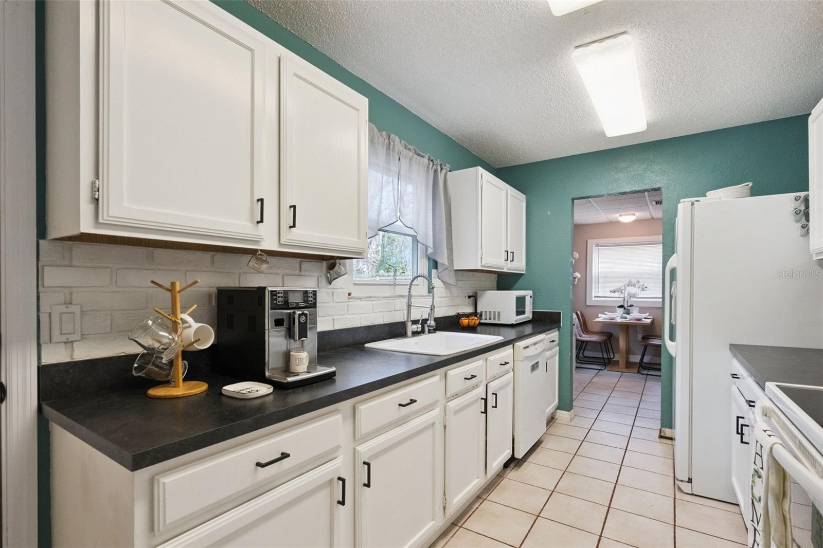 Image 16 of 45 For 7796 Fernbrook Way