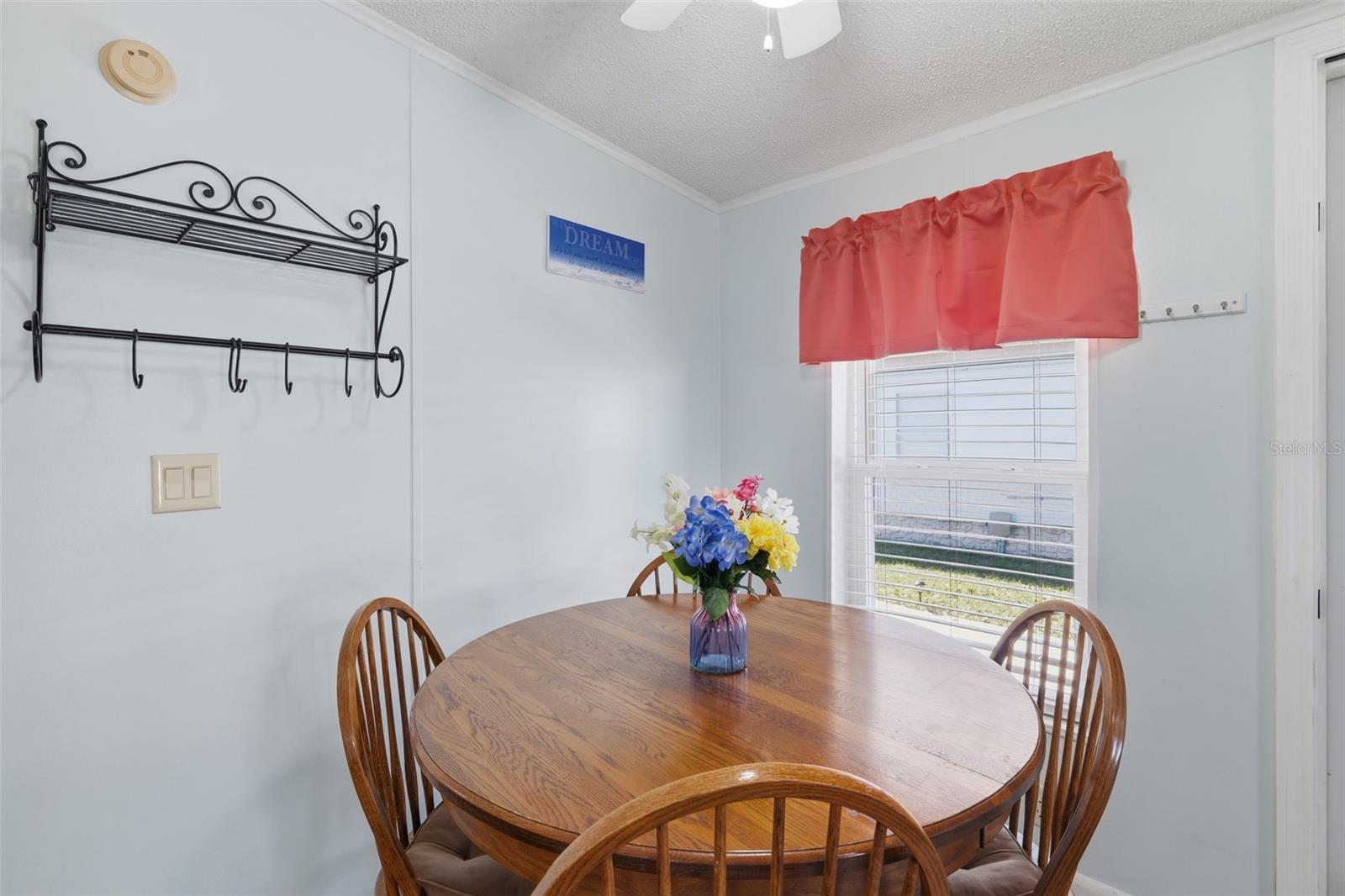 Image 13 of 31 For 326 Nesbitt Park Avenue