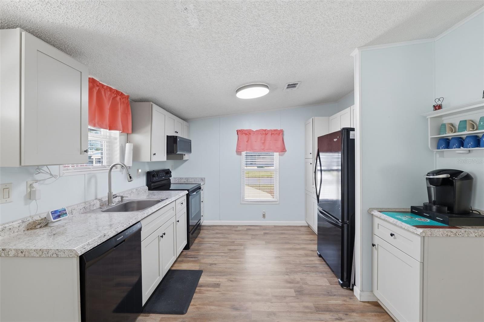 Image 15 of 31 For 326 Nesbitt Park Avenue