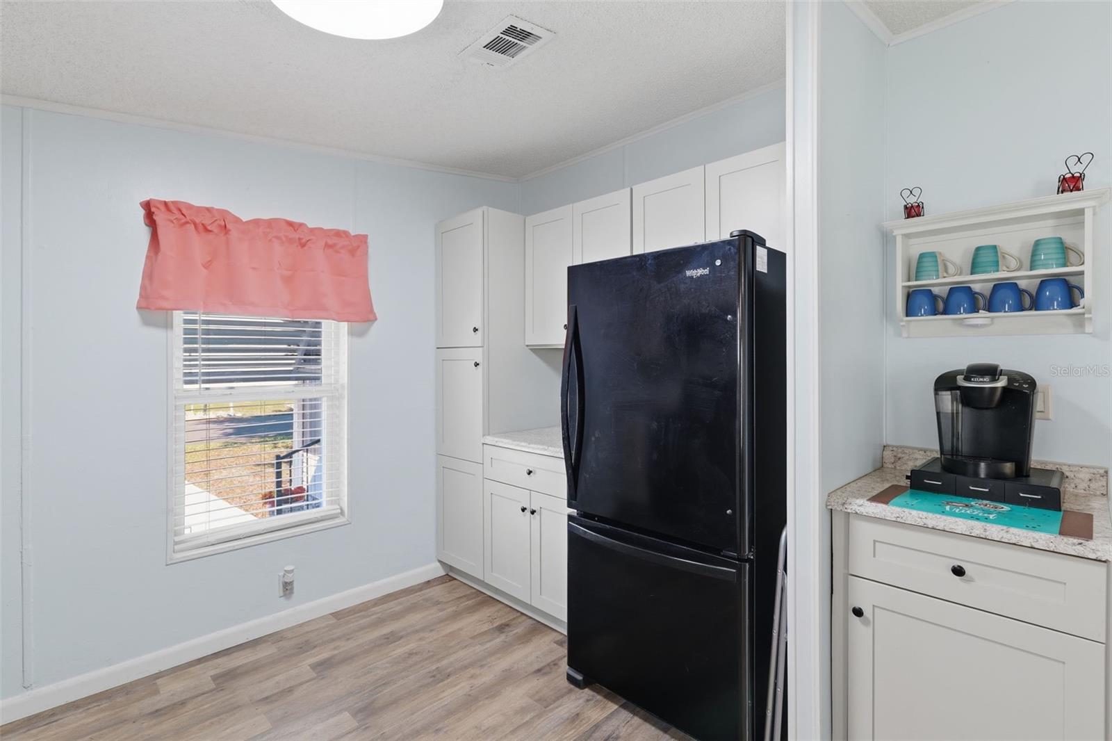 Image 16 of 31 For 326 Nesbitt Park Avenue