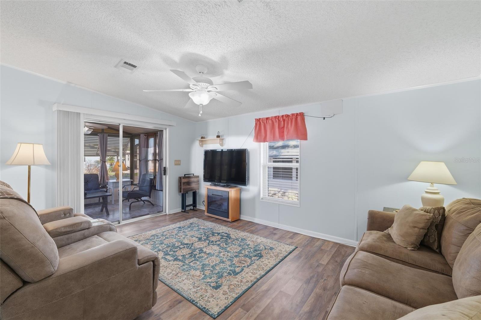 Image 6 of 31 For 326 Nesbitt Park Avenue