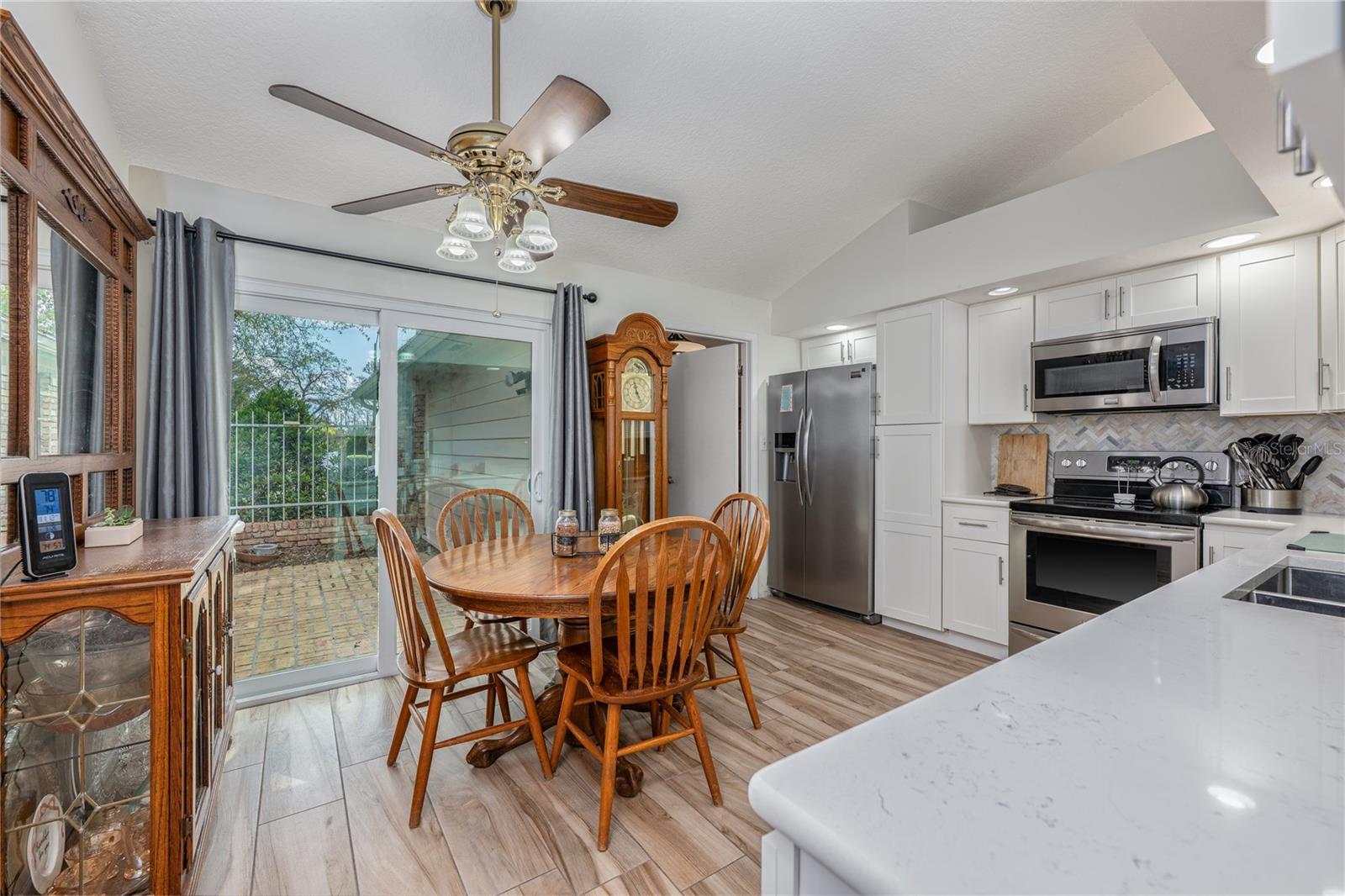 Image 11 of 35 For 1707 Grange Circle