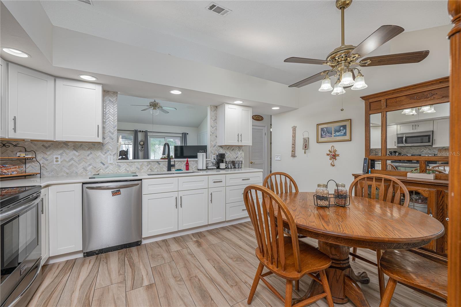 Image 12 of 35 For 1707 Grange Circle