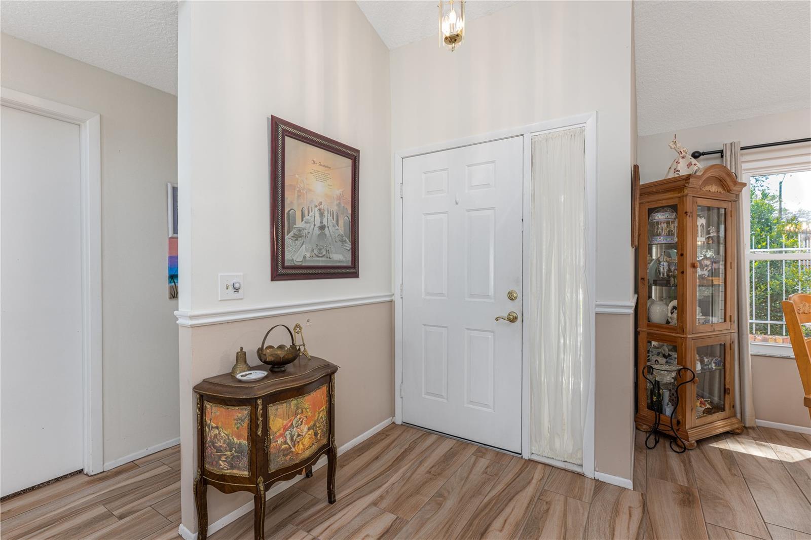 Image 15 of 35 For 1707 Grange Circle