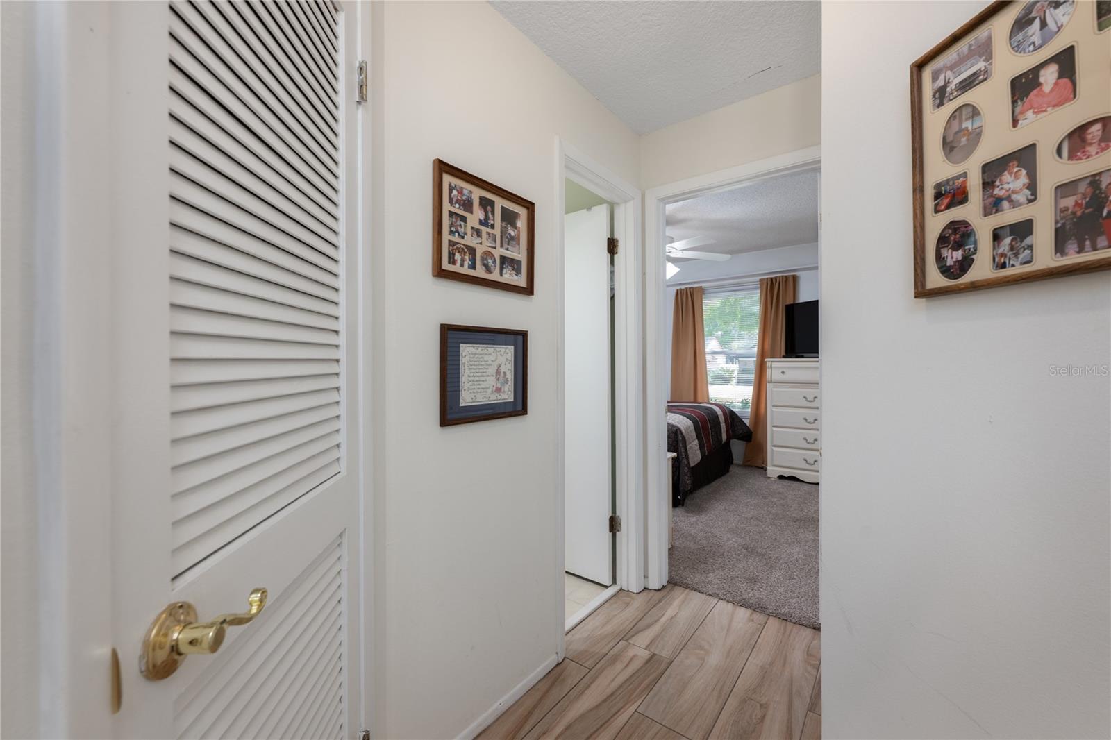 Image 17 of 35 For 1707 Grange Circle