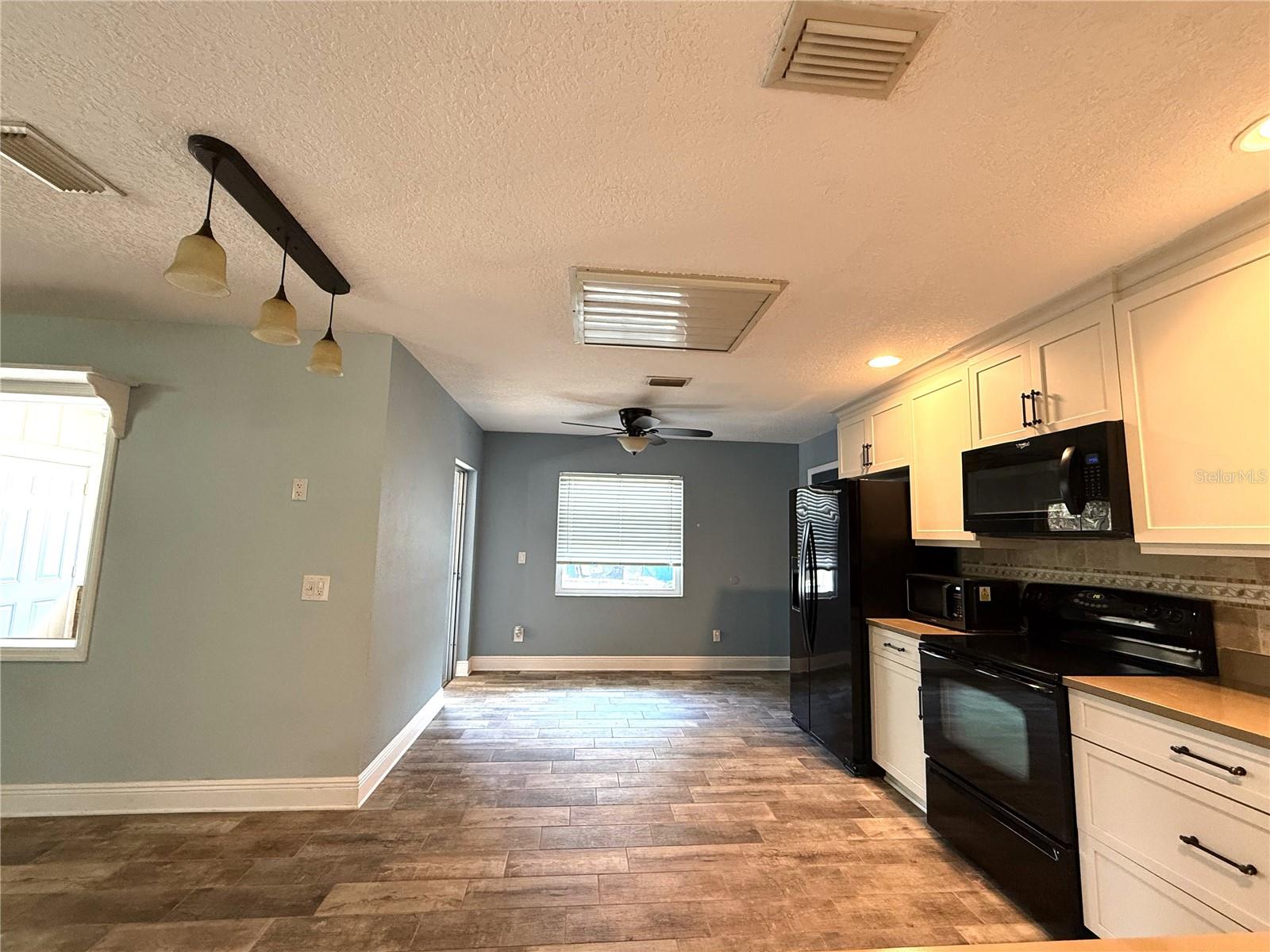 Image 14 of 57 For 1095 Gran Paseo Drive