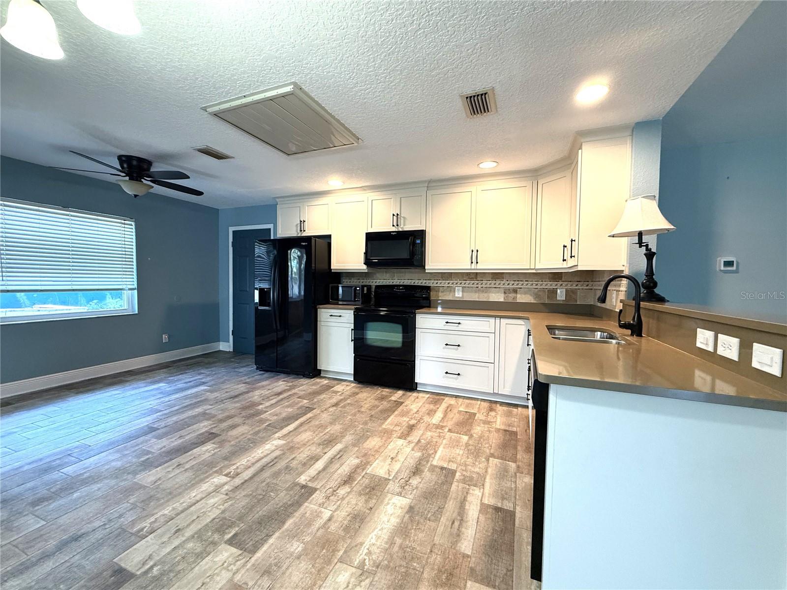 Image 15 of 57 For 1095 Gran Paseo Drive