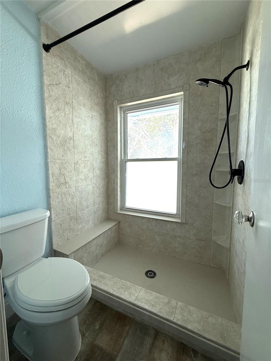 Image 24 of 57 For 1095 Gran Paseo Drive