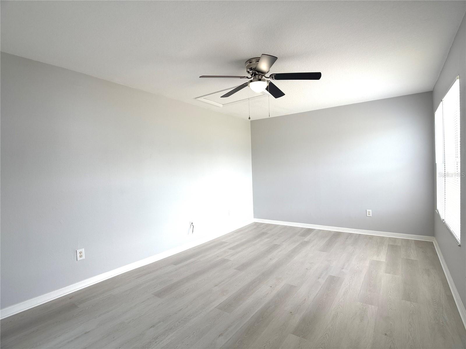 Image 20 of 29 For 306 Mango Drive