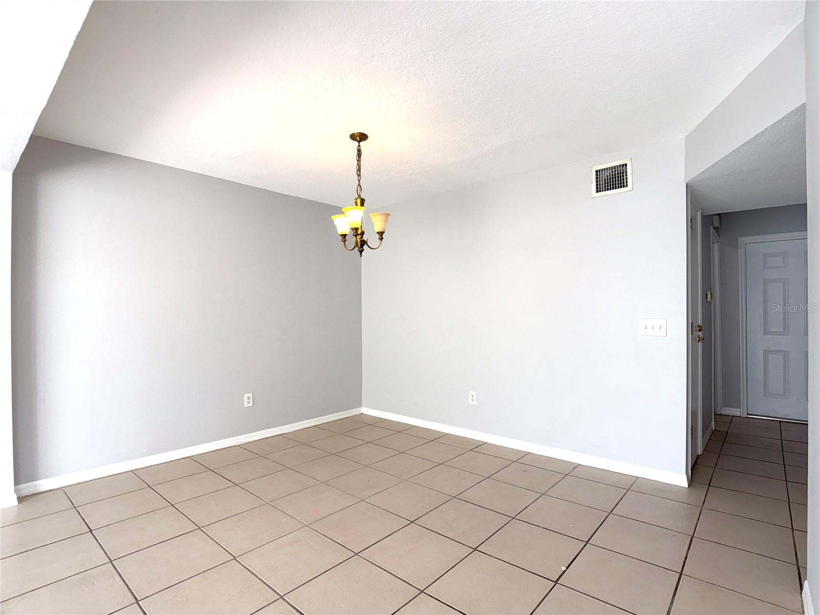 Image 9 of 29 For 306 Mango Drive