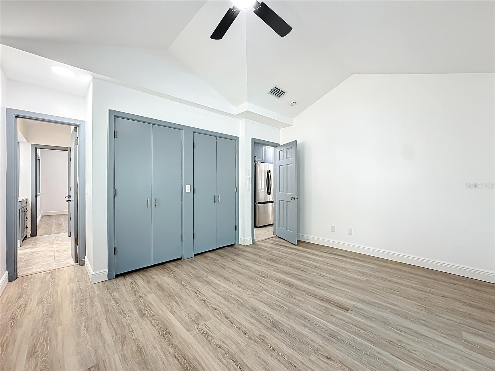 Image 33 of 73 For 506 Oakland Terrace