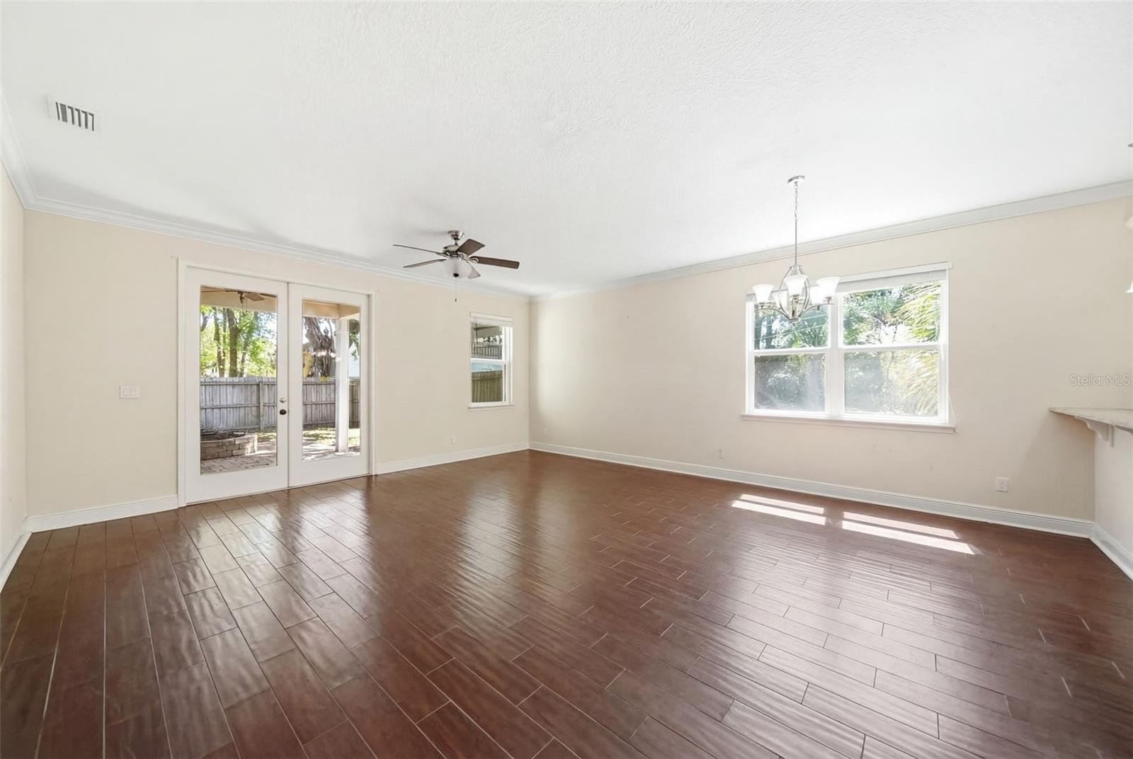 Image 10 of 34 For 729-733 Putnam Avenue