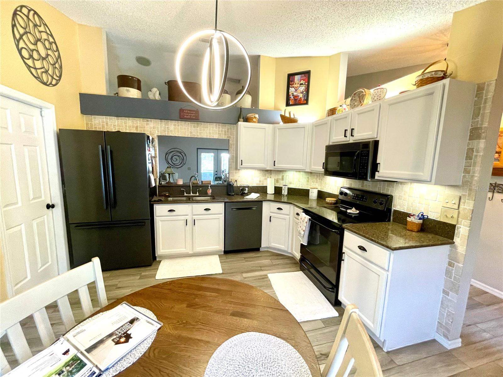 Image 17 of 87 For 6025 Hickory Grove Lane