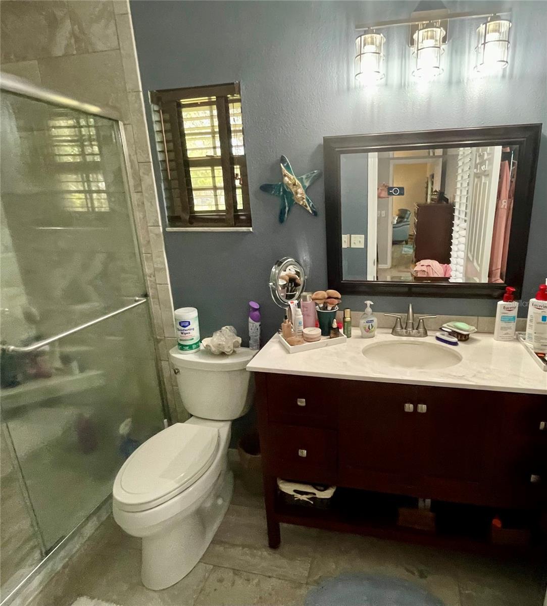 Image 40 of 87 For 6025 Hickory Grove Lane