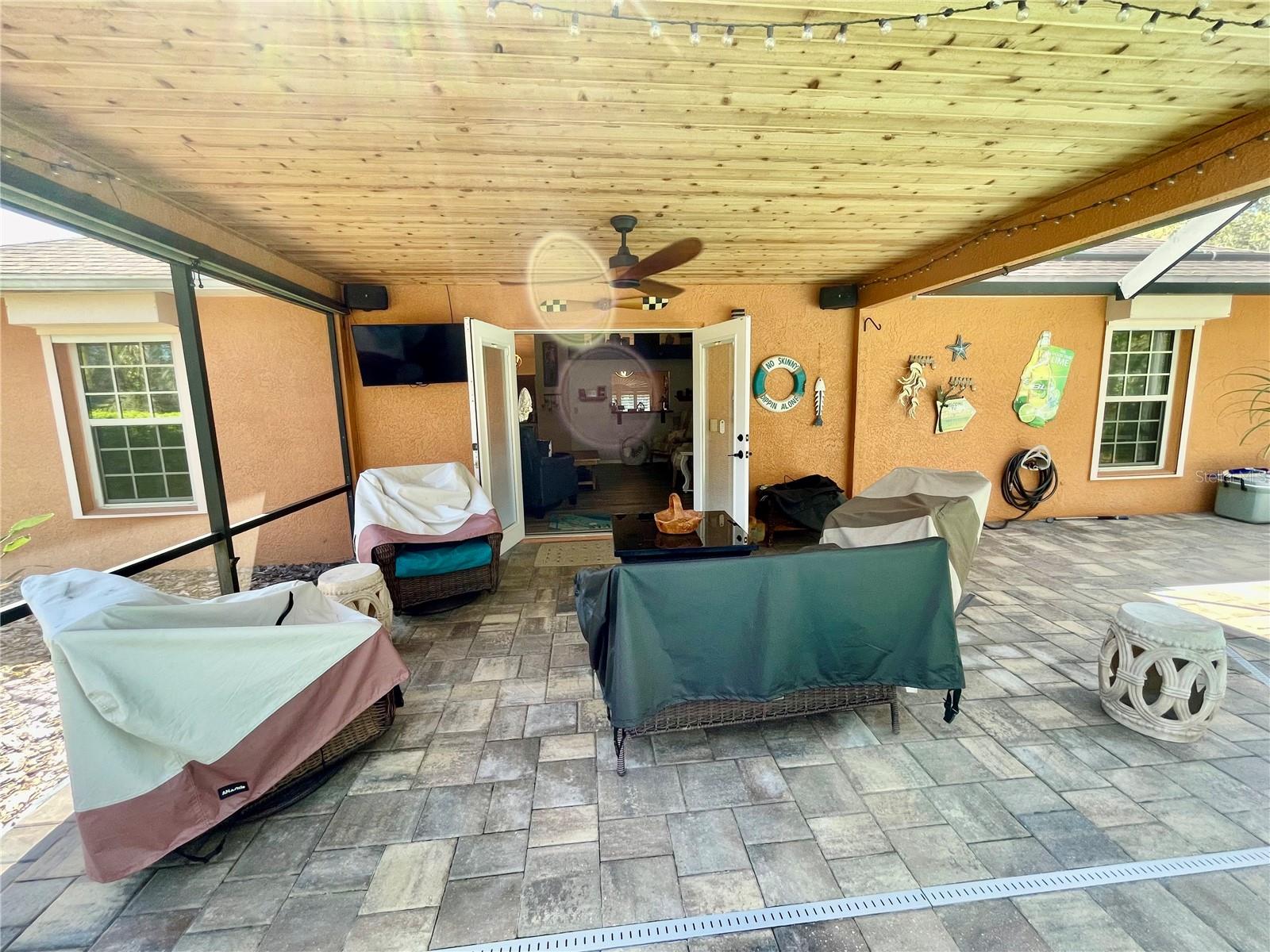 Image 44 of 87 For 6025 Hickory Grove Lane