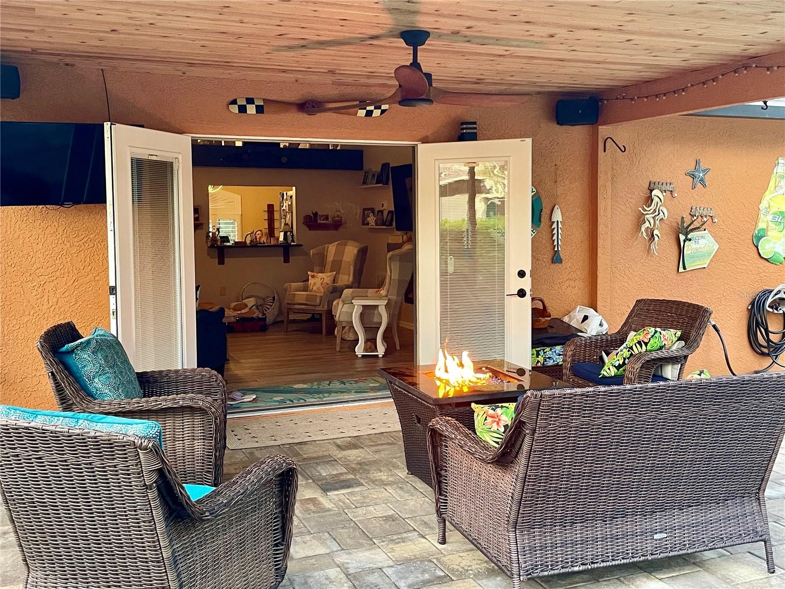 Image 45 of 87 For 6025 Hickory Grove Lane