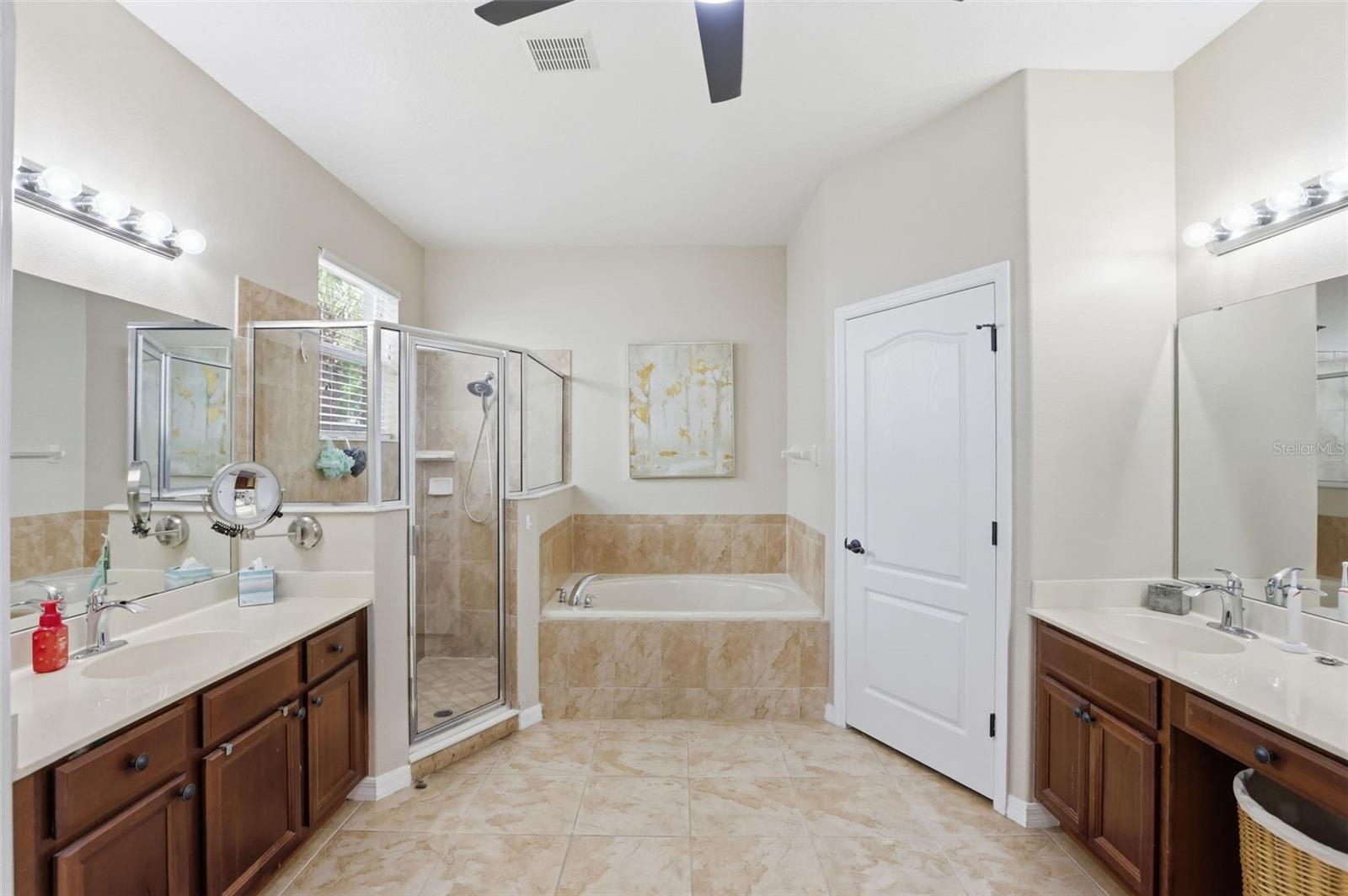 Image 21 of 28 For 11337 Great Commission Way