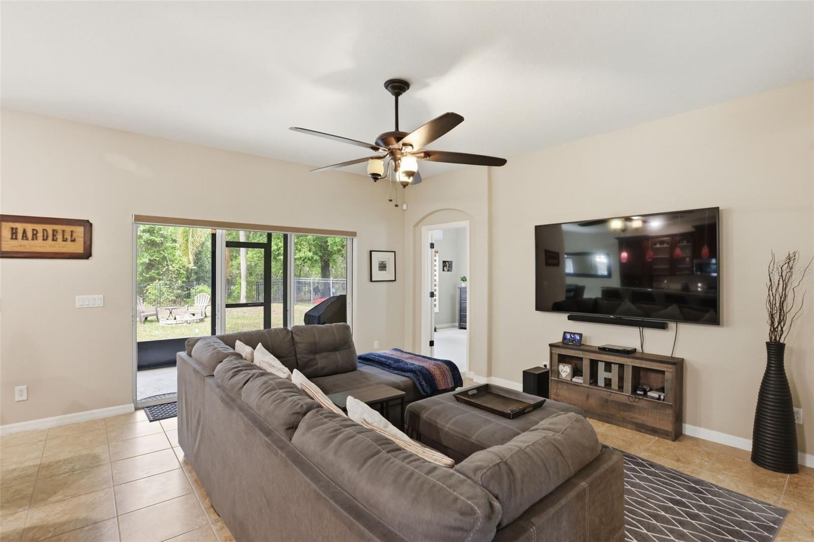 Image 5 of 28 For 11337 Great Commission Way