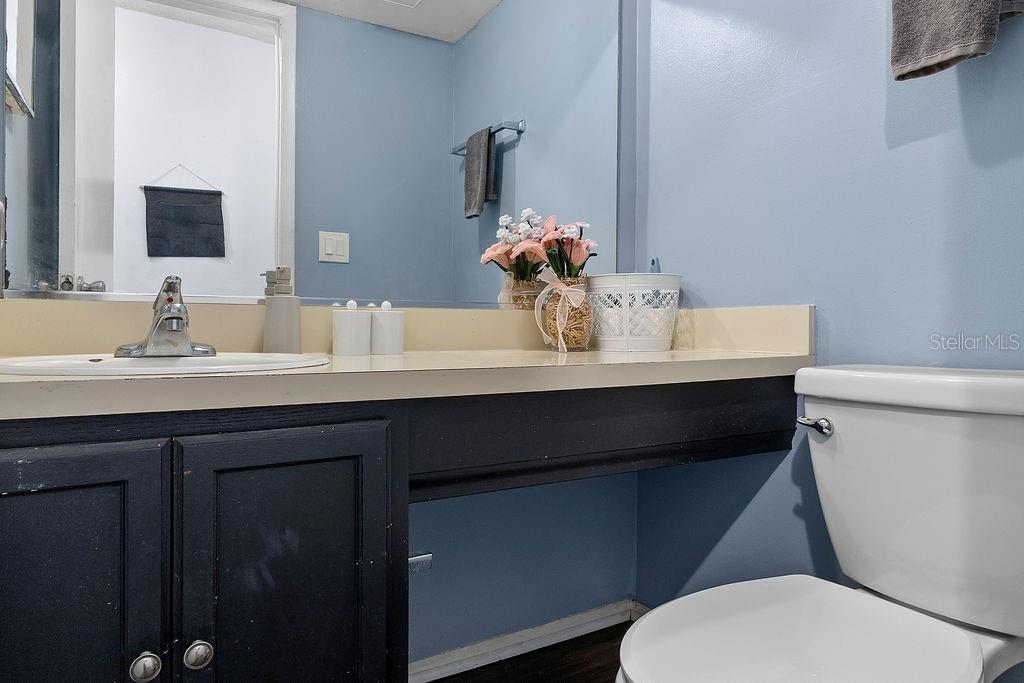 Image 12 of 28 For 4269 Semoran Boulevard 14