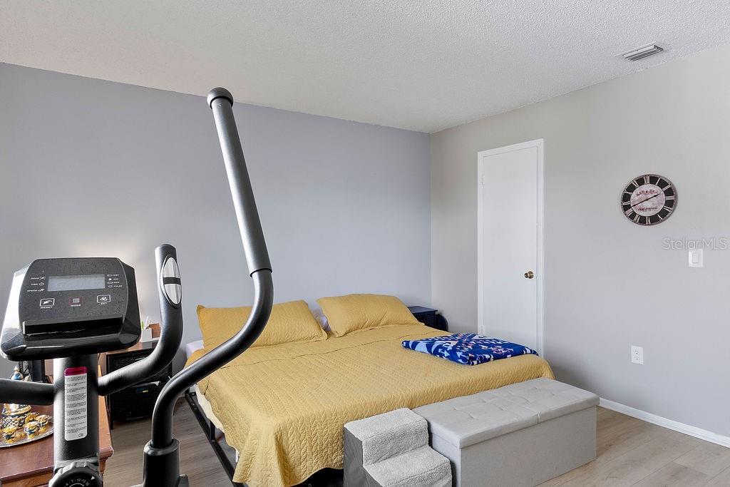 Image 16 of 28 For 4269 Semoran Boulevard 14