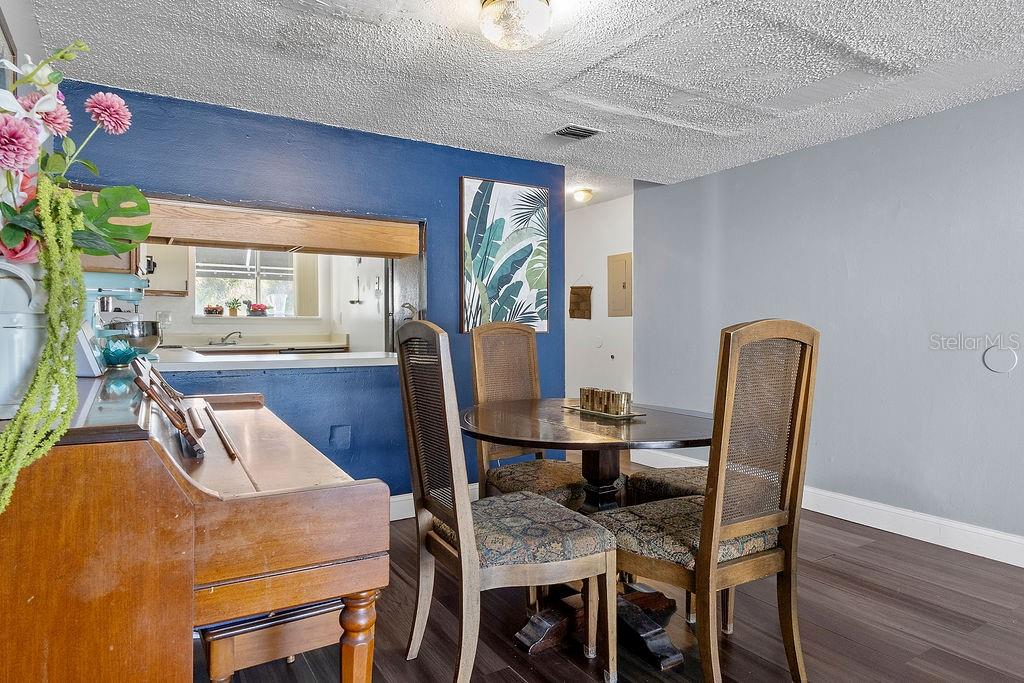 Image 6 of 28 For 4269 Semoran Boulevard 14