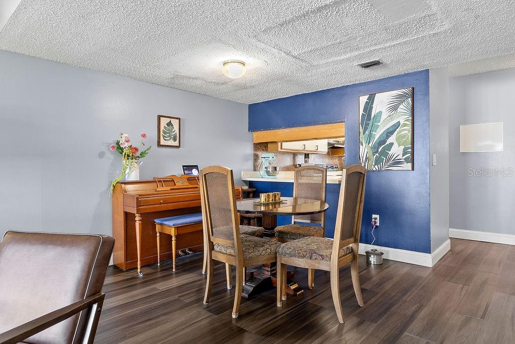 Image 7 of 28 For 4269 Semoran Boulevard 14