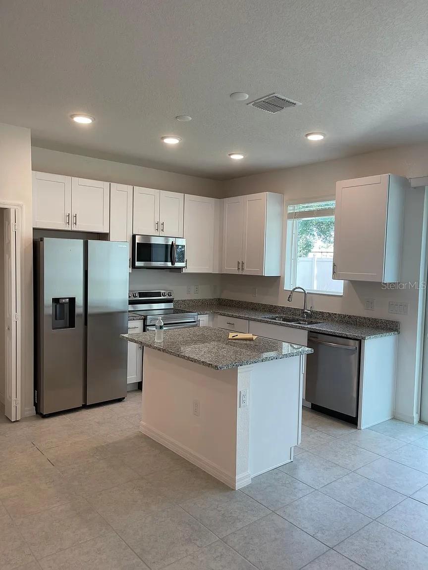 Image 4 of 6 For 4382 Sailplane Court