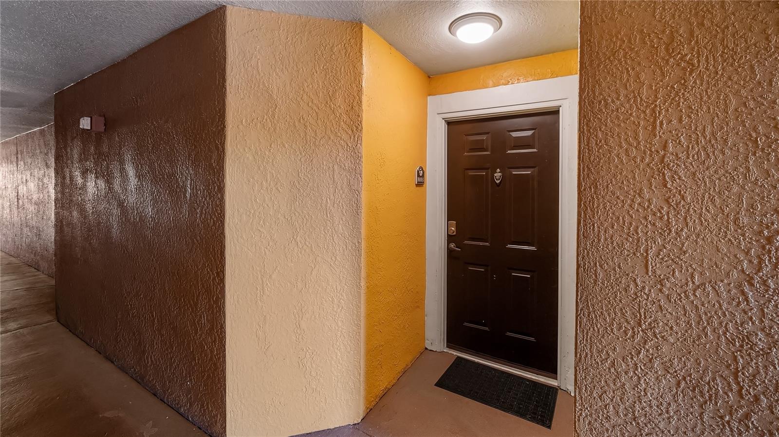 Image 2 of 18 For 5483 Vineland Road 10103