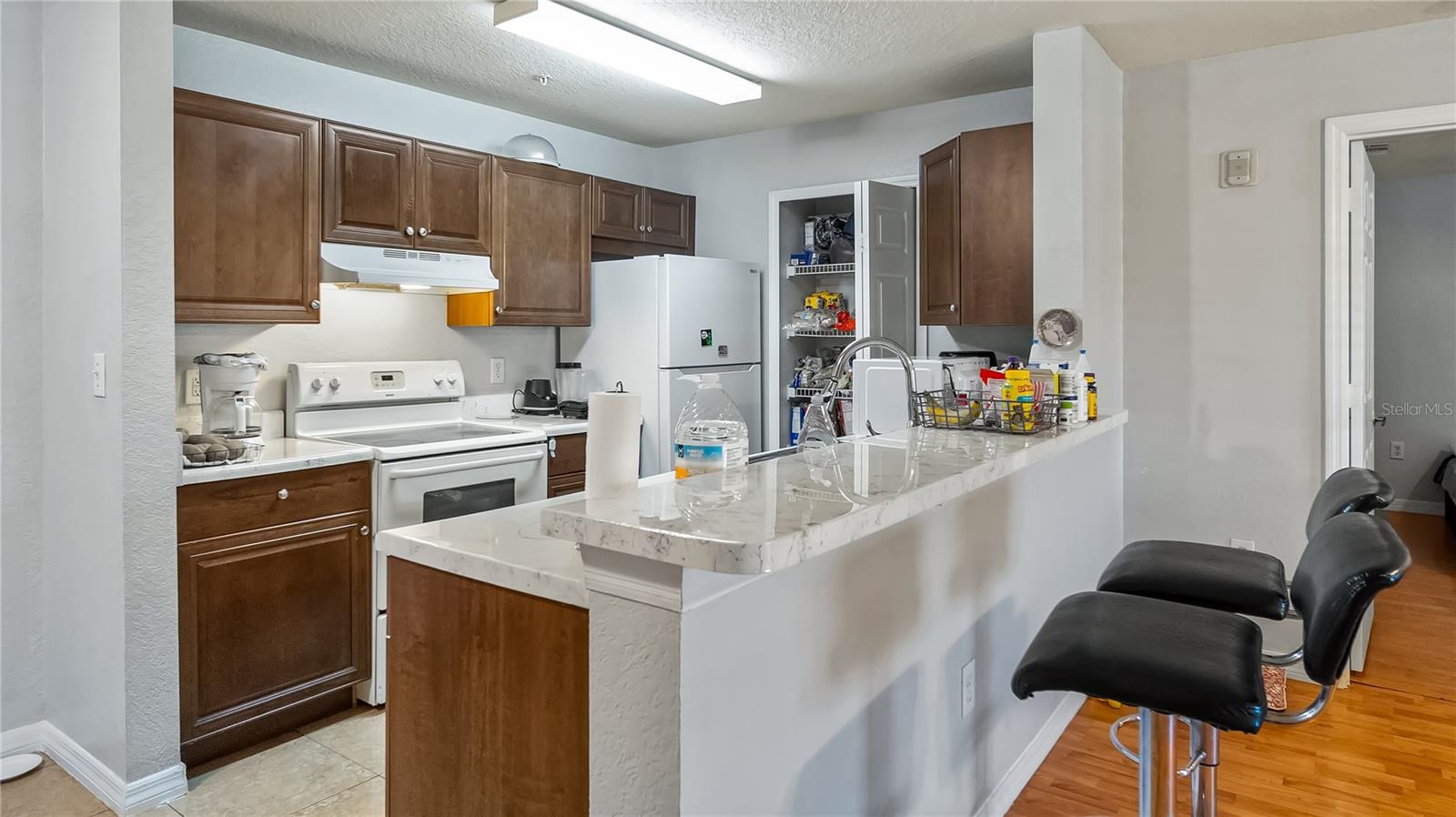 Image 6 of 18 For 5483 Vineland Road 10103