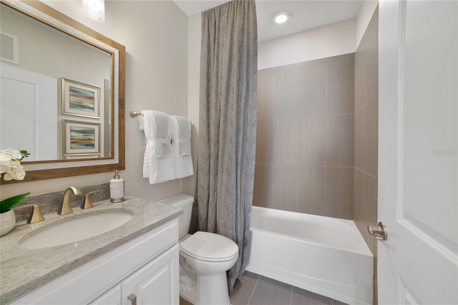 Image 4 of 7 For 7545 Laureate Boulevard 7303