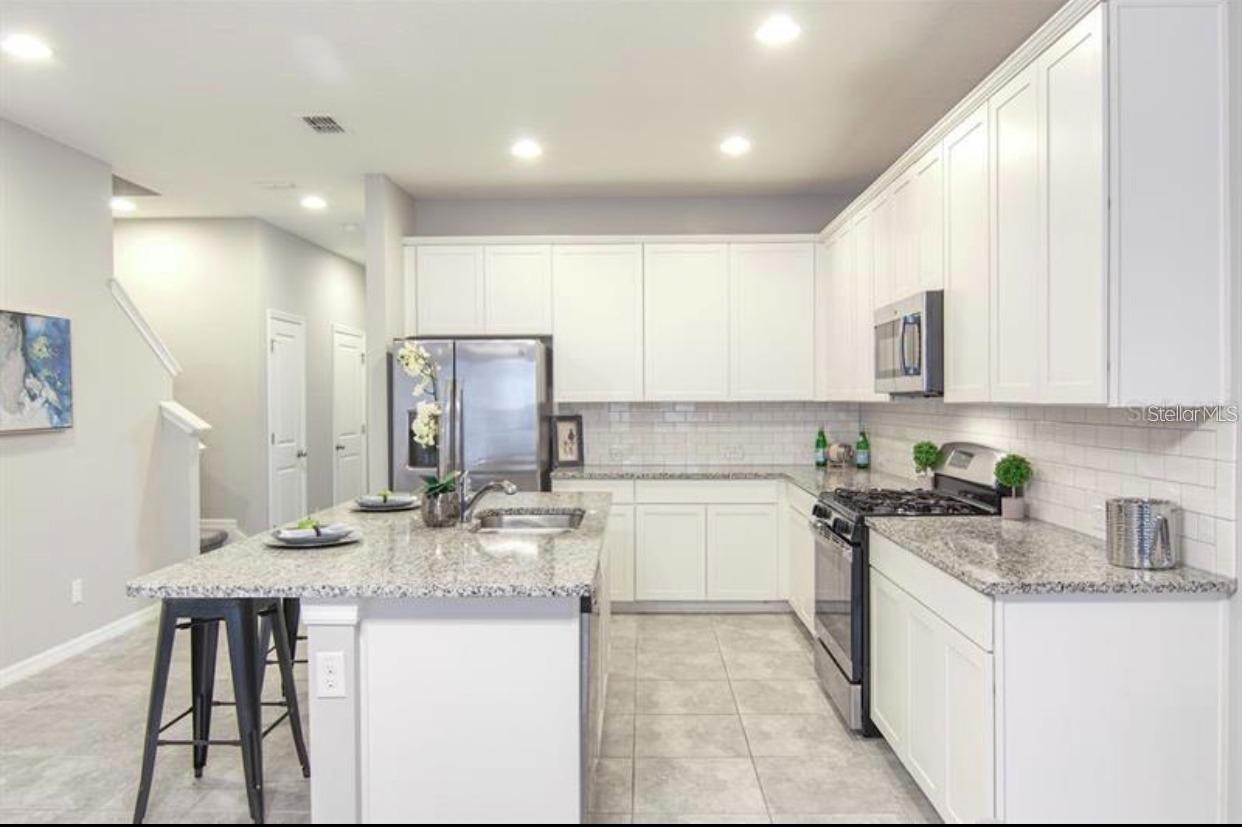 Image 11 of 29 For 15334 Murcott Blossom Boulevard