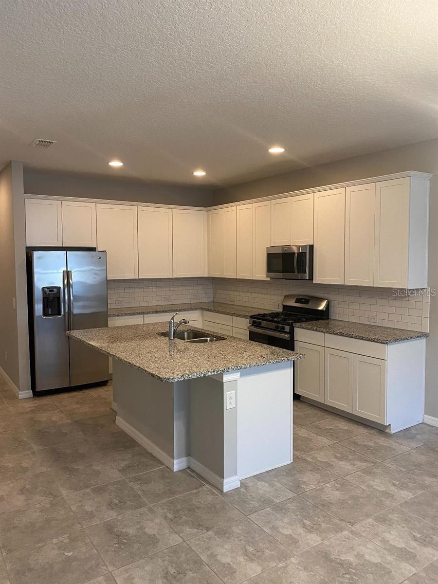 Image 8 of 29 For 15334 Murcott Blossom Boulevard