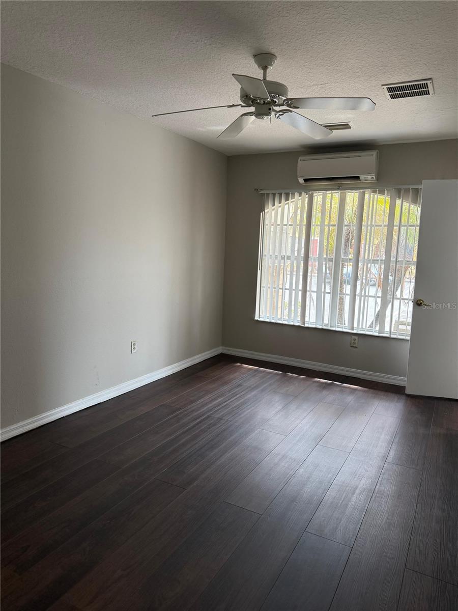 Image 5 of 5 For 631 Washington Palm Loop  #5