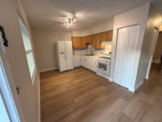 Image 3 of 12 For 738 Michigan Ct 4