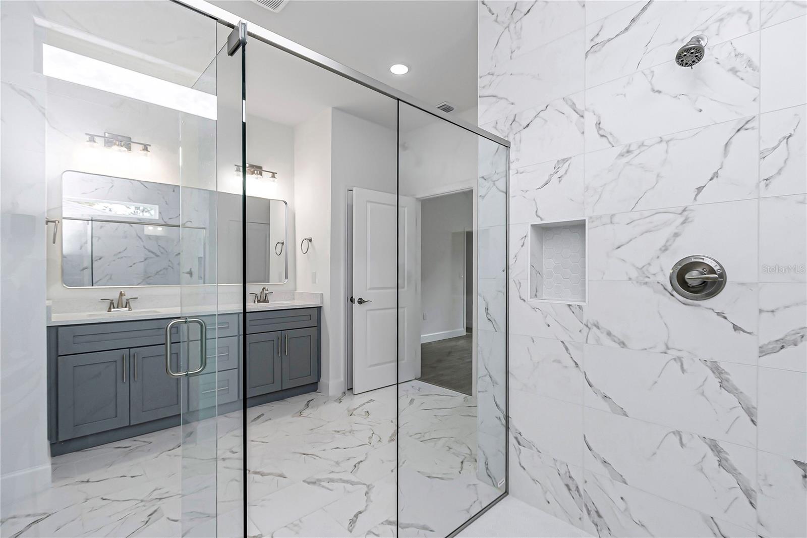 Image 19 of 36 For 9778 Chapel Way