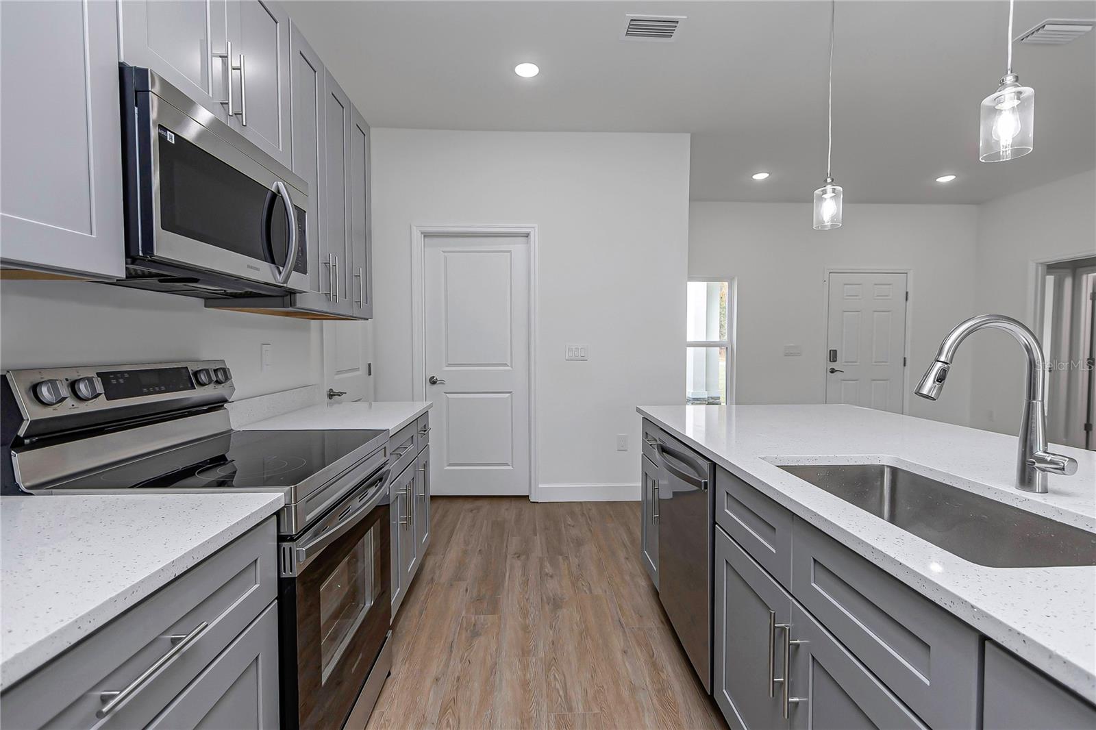 Image 25 of 36 For 9778 Chapel Way