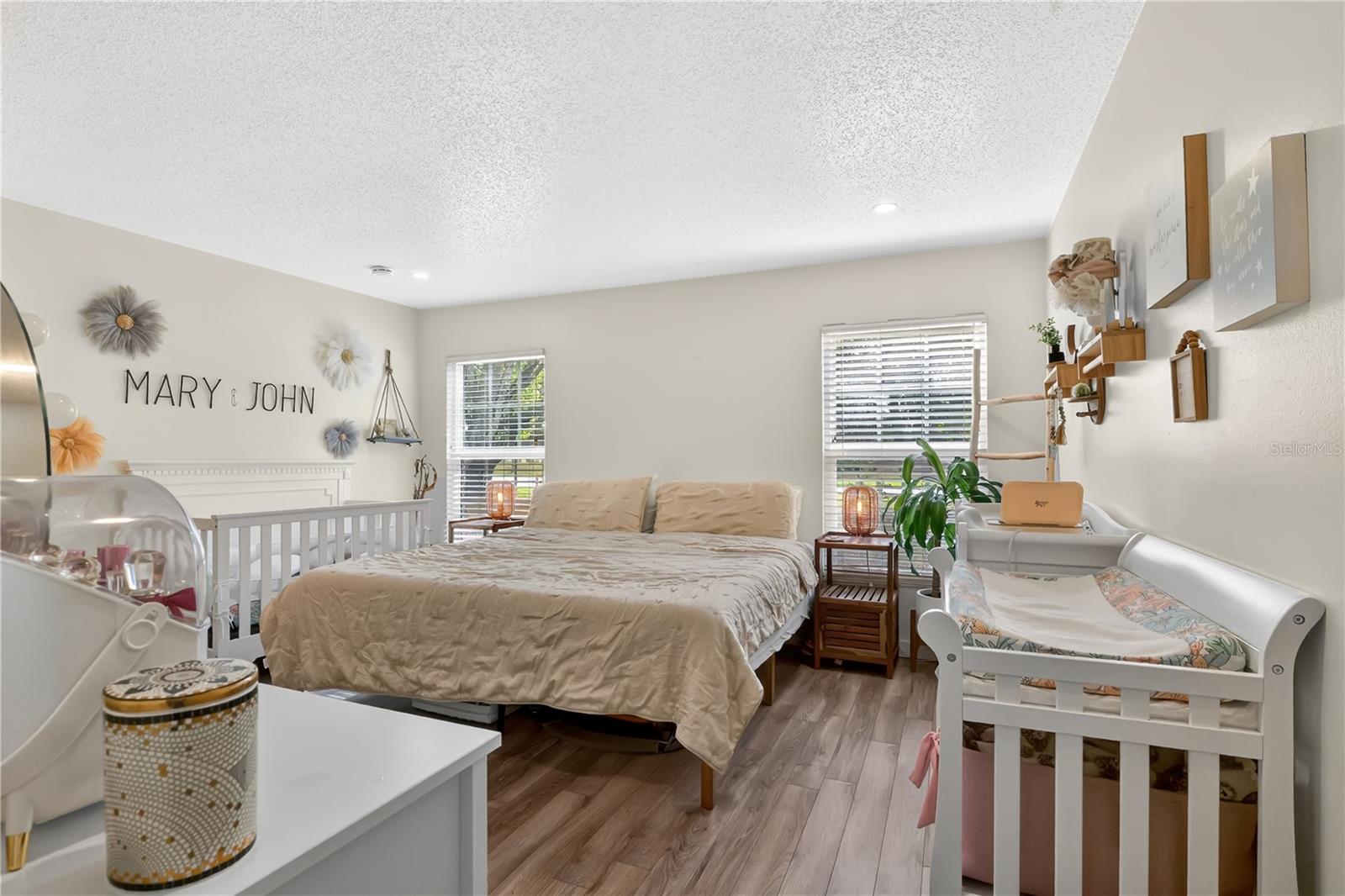 Image 9 of 26 For 10431 Kingbrook Lane