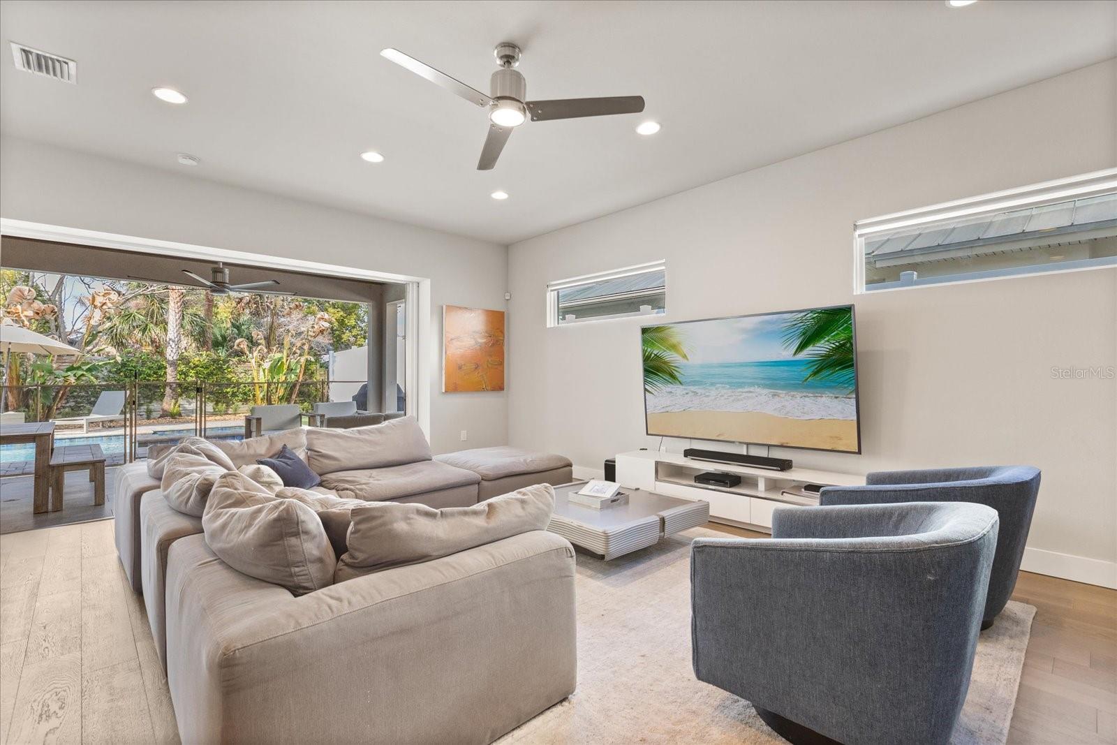 Image 12 of 51 For 1649 Harmon Avenue