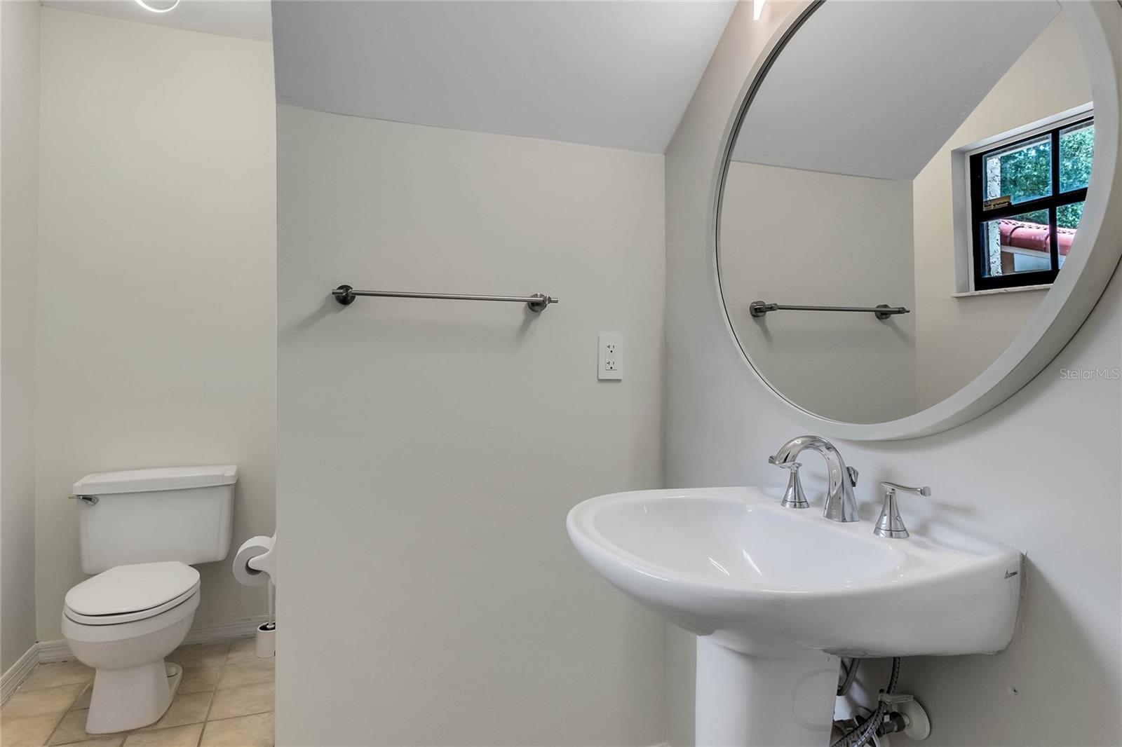 Image 7 of 25 For 8235 Ambrose Cove Way