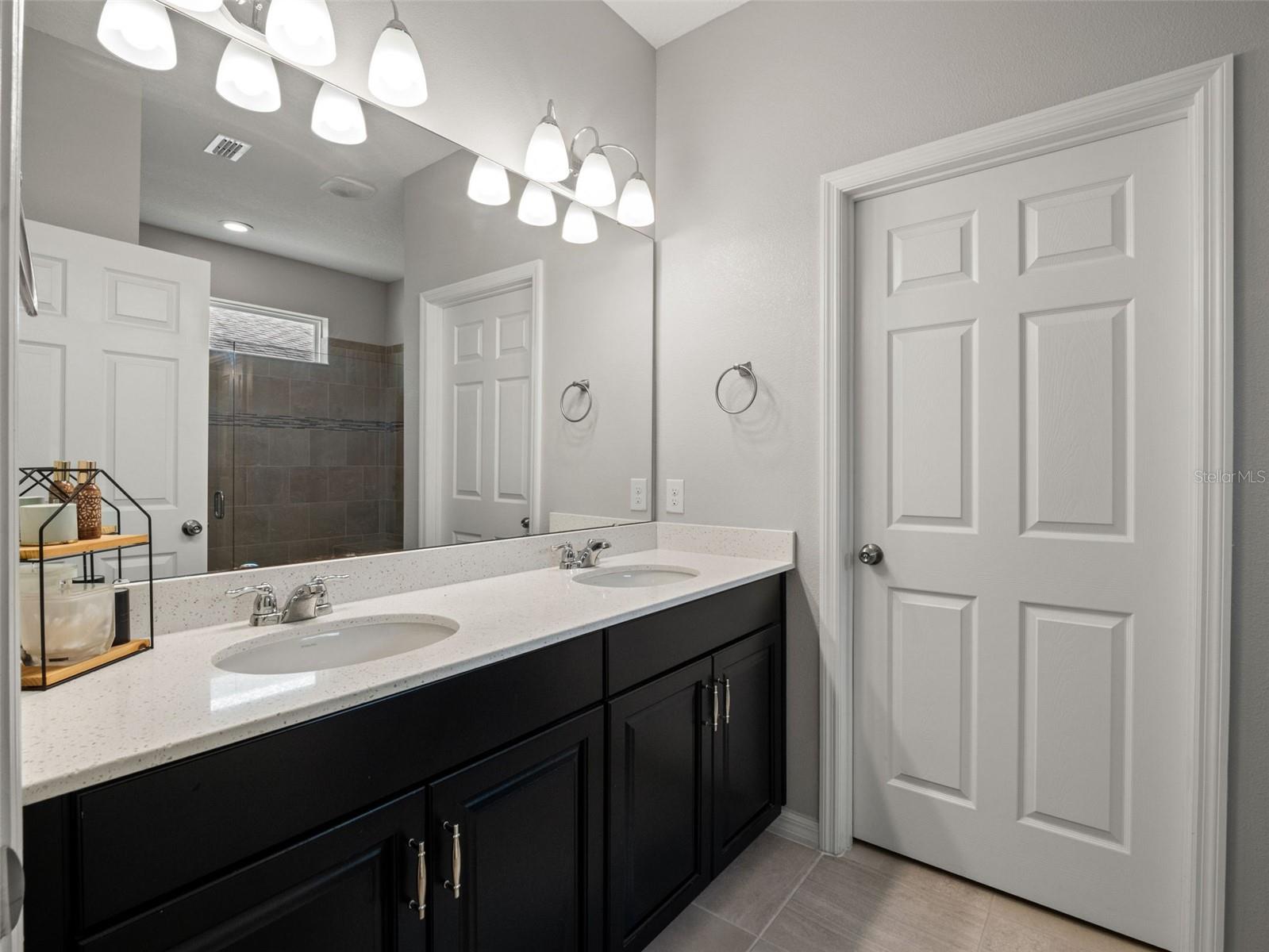 Image 16 of 45 For 3120 River Springs Boulevard