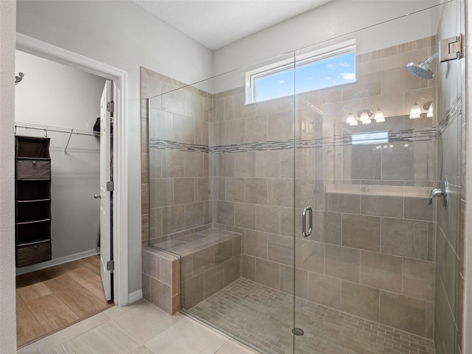 Image 17 of 45 For 3120 River Springs Boulevard