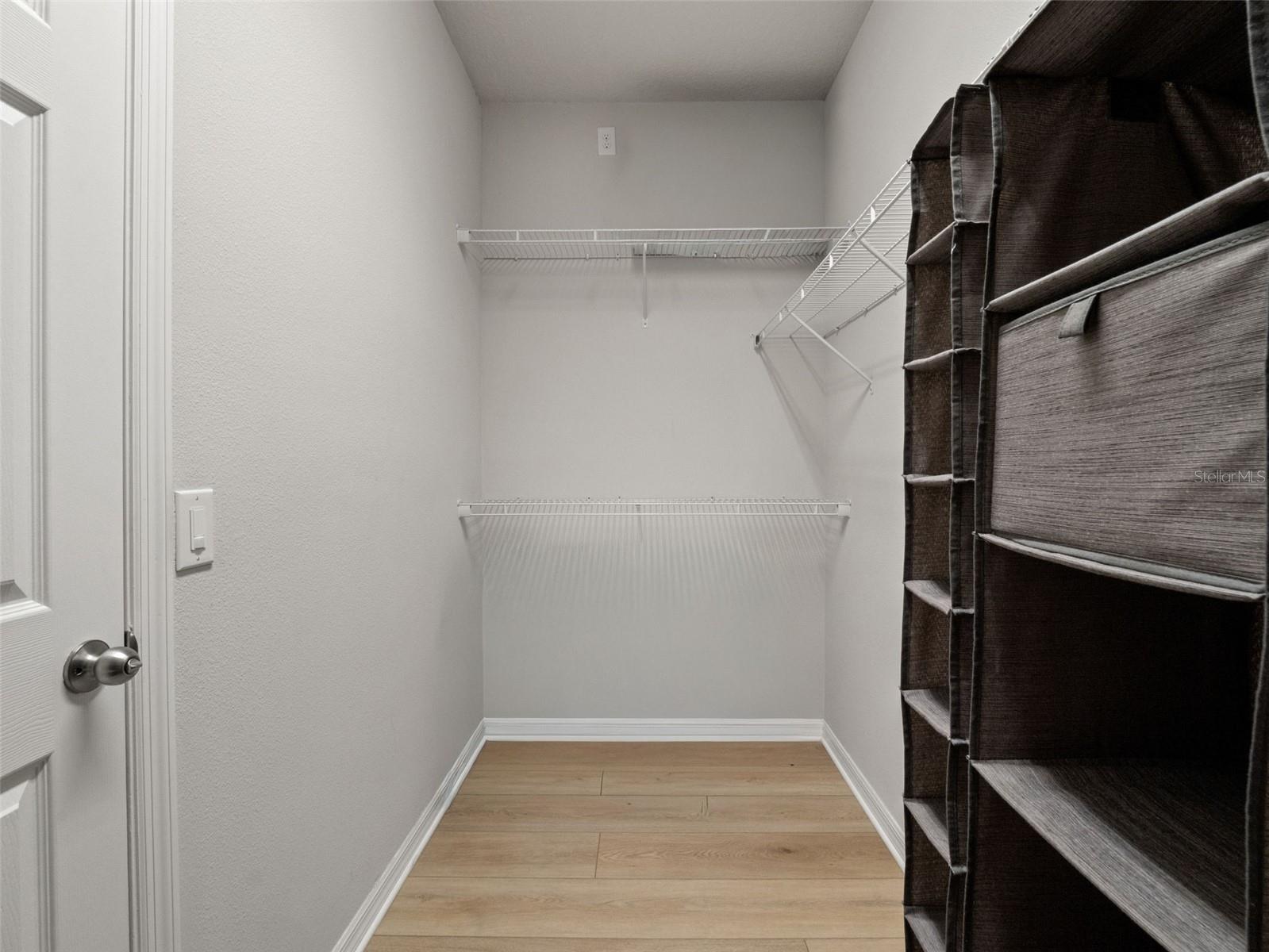 Image 18 of 45 For 3120 River Springs Boulevard