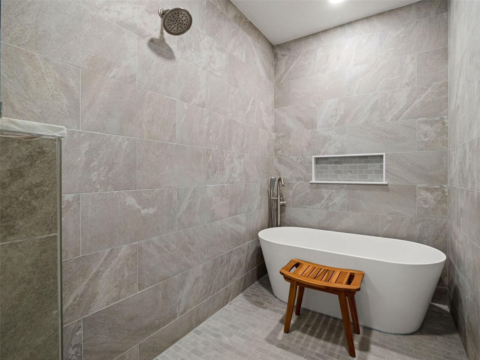 Image 22 of 45 For 3120 River Springs Boulevard