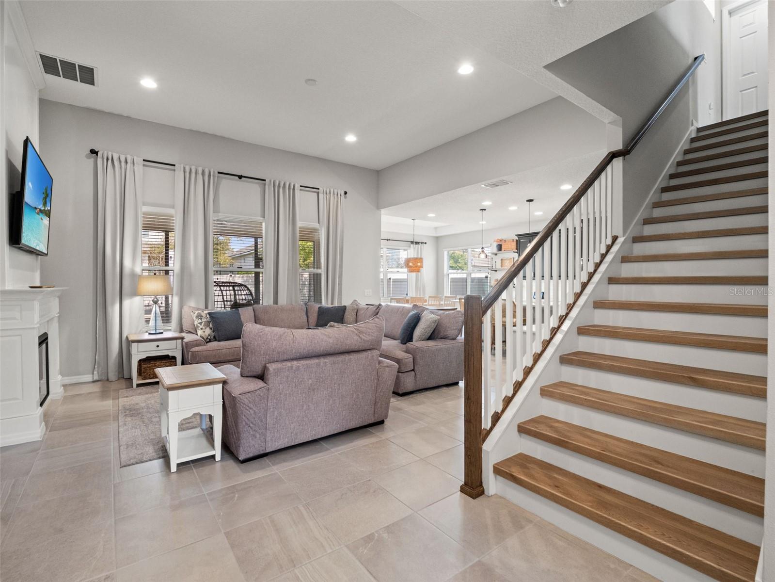 Image 3 of 45 For 3120 River Springs Boulevard