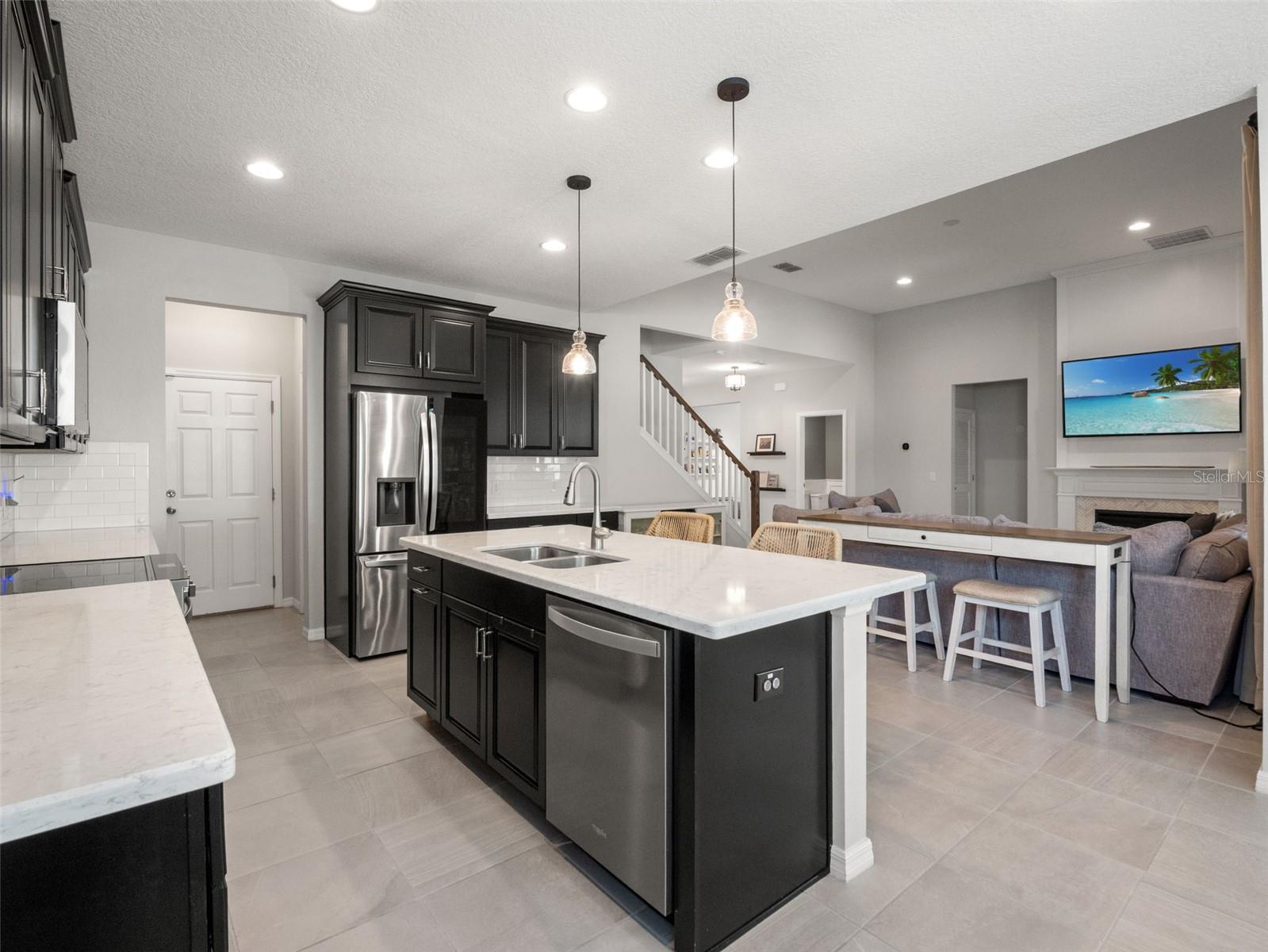 Image 8 of 45 For 3120 River Springs Boulevard